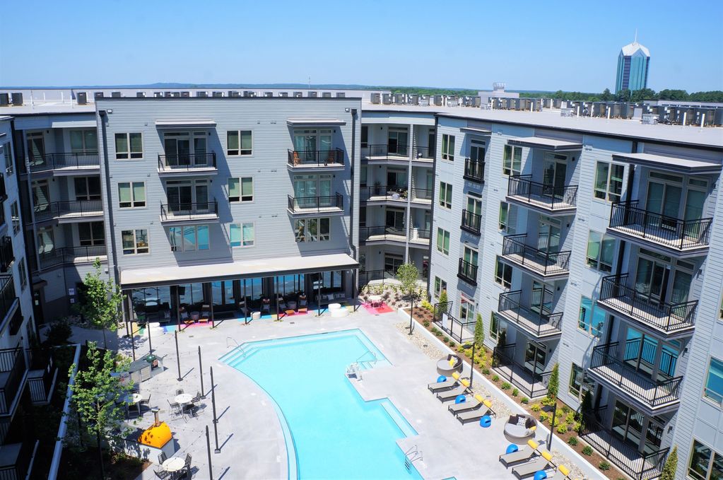 University Hill Apartments Retail & Restaurants