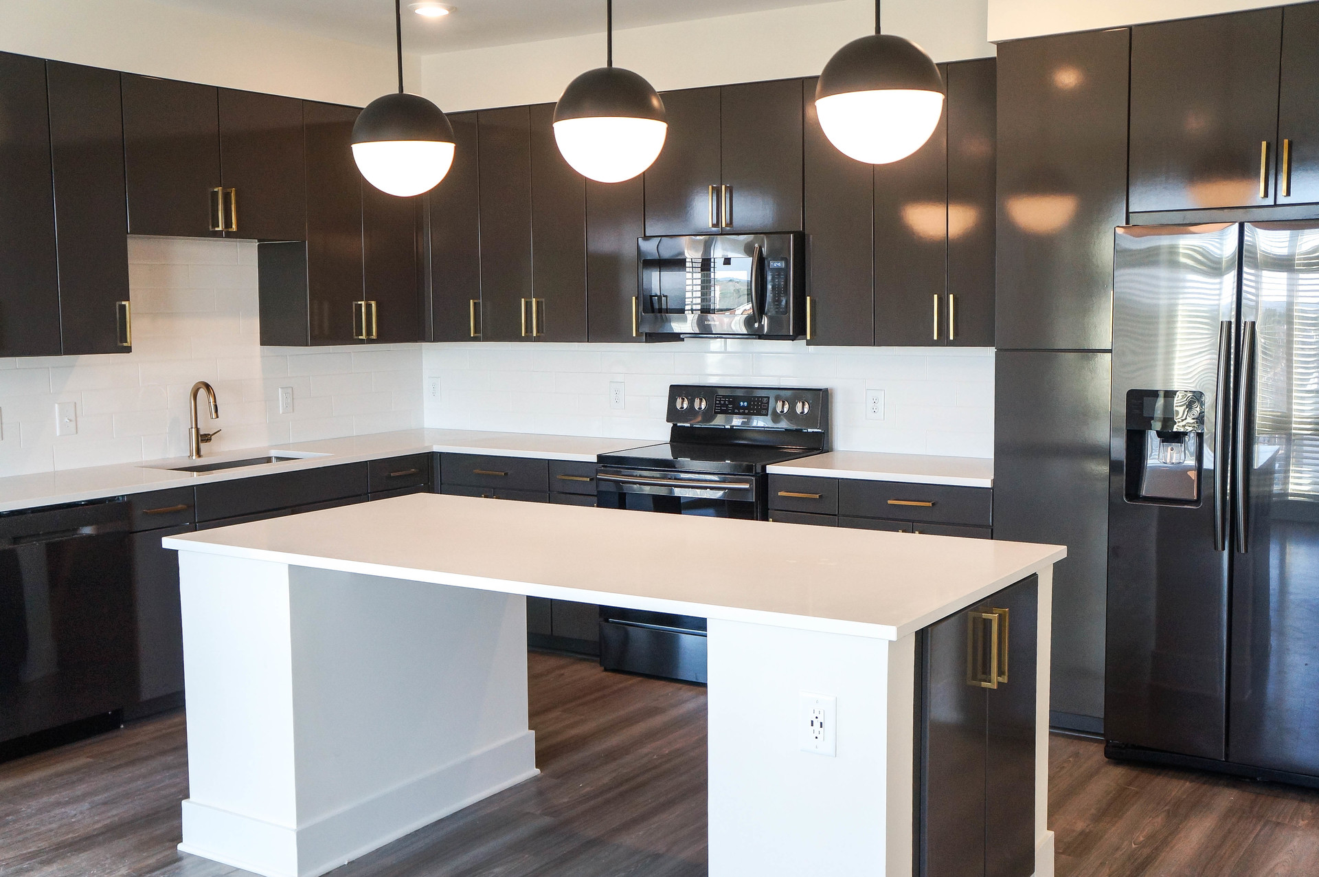 University Hill Apartments Retail & Restaurants